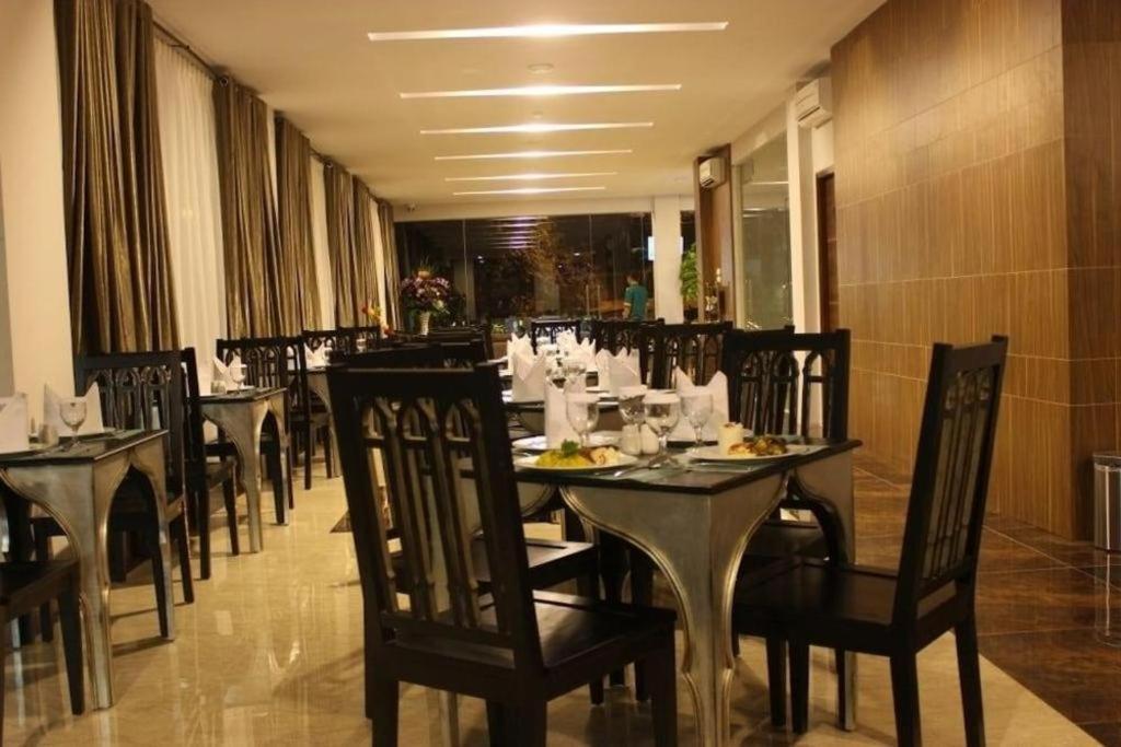 Grand Amira Hotel Solo, Azana Hotels Collection Exterior foto