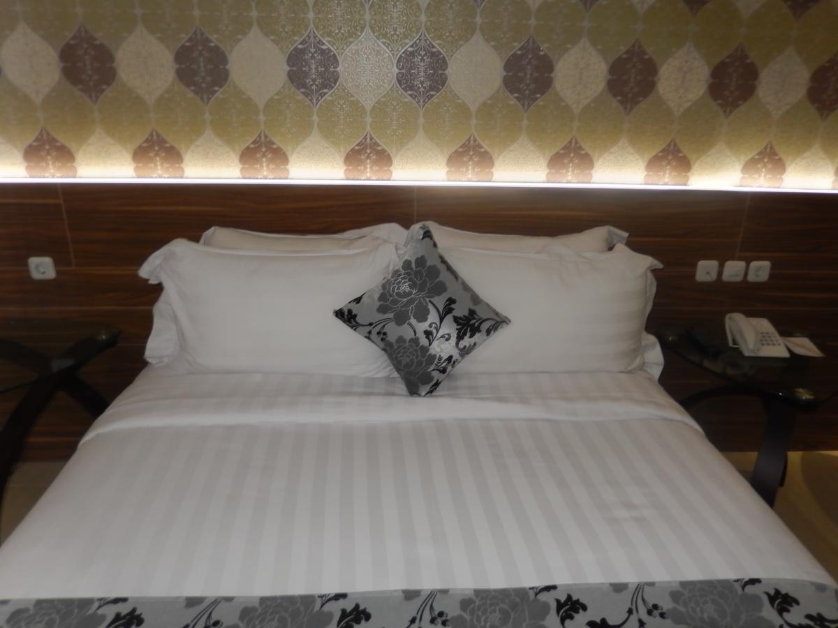 Grand Amira Hotel Solo, Azana Hotels Collection Exterior foto